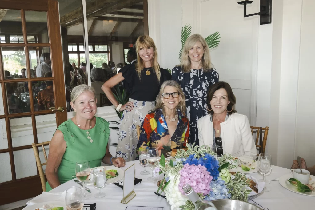 Iconic makeup artist Bobbi Brown captivated nearly 200 guests at the 4th annual East Hampton Emergency Department fundraiser, sharing her insights on beauty and empowering women.