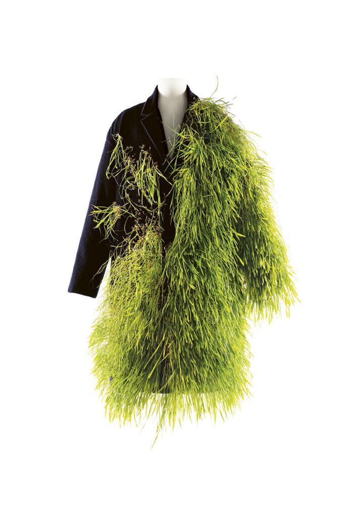 The Met's 'Sleeping Beauties' exhibition: A sensory journey through fashion history, from 17th-century garments to modern designs, with AI and holograms.