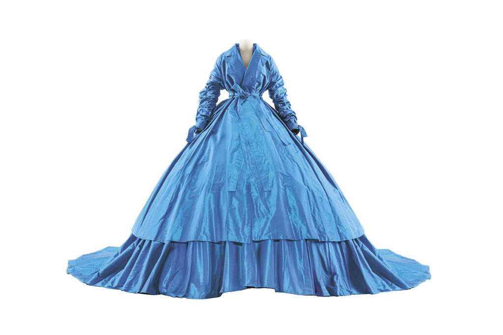 The Met's 'Sleeping Beauties' exhibition: A sensory journey through fashion history, from 17th-century garments to modern designs, with AI and holograms.