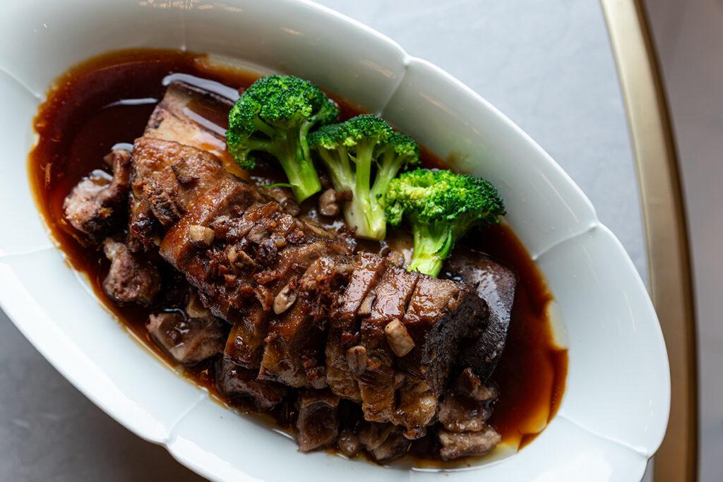 Experience modern Cantonese cuisine at Yao in NYC's Financial District. Enjoy elegant decor, curated tasting menus, and signature dishes crafted by Chef Kenny Leung.