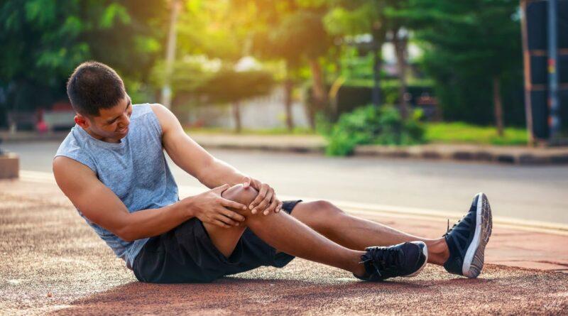 Why Does My Knee Hurt When I Bend It?