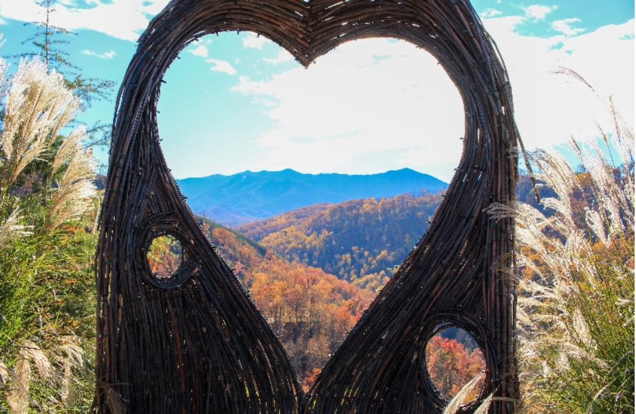 A Smoky Mountains Trip for Two: Ten Things Every Couple Should Try