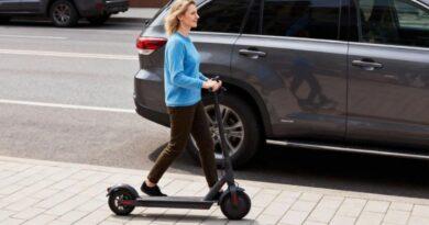 Why a Lightweight, Foldable Mini E-Scooter Deserves a Permanent Spot in Your Car Trunk This Year