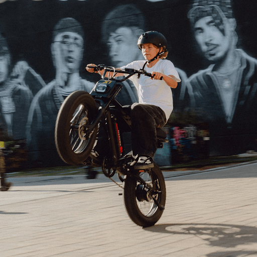 How Fat Tire and Moped-Style E-Bikes Are Influencing Modern Street Culture