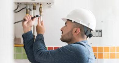 Is Your Water Heater Struggling? Here's When to Call the Experts