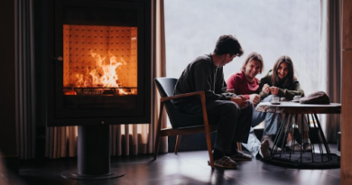 How to Host Relaxed Winter Gatherings With Friends and Family