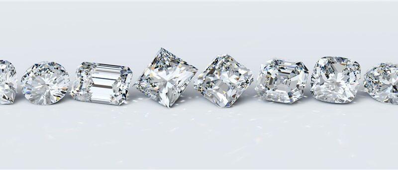 Buying Engagement Rings Online: What Truly Sets a Retailer Apart