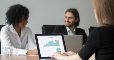 How Employee Recognition Analytics Reveals Proximity Bias in Hybrid Work