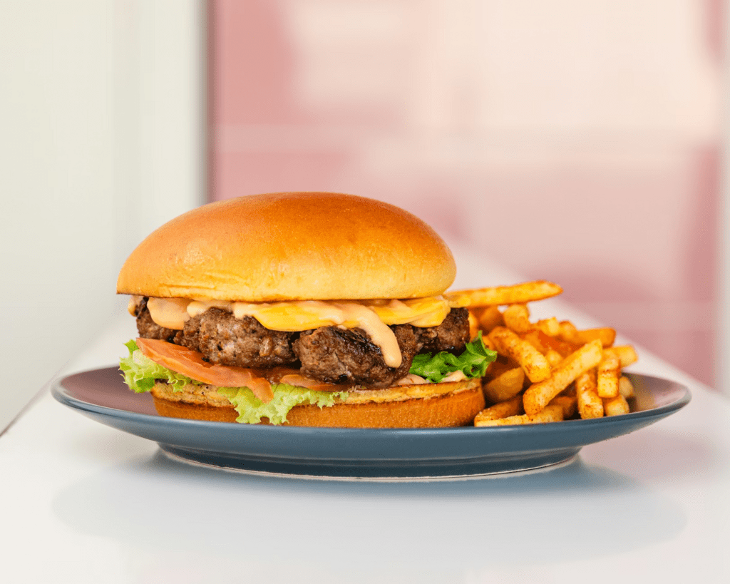 Tin & Tallow: Hilton Head's Gourmet Burger Destination