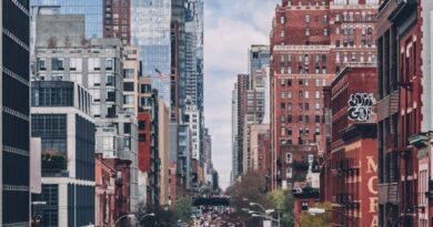 How NYC interior designers move luxury furniture into brownstones