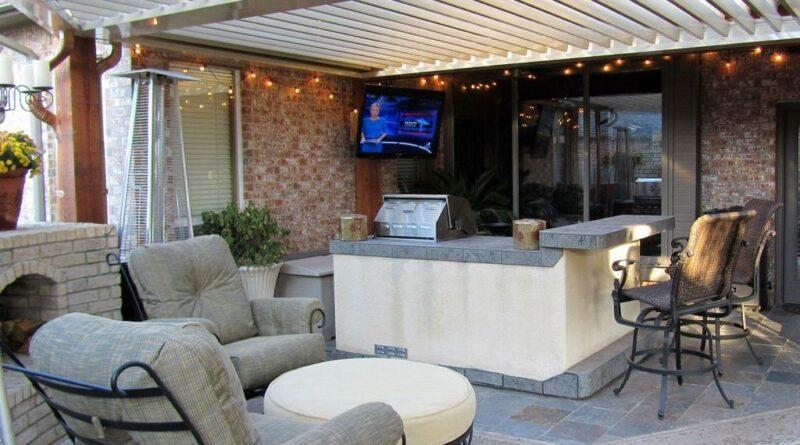 Designing Outdoor Spaces That Make Entertaining Effortless and Enjoyable