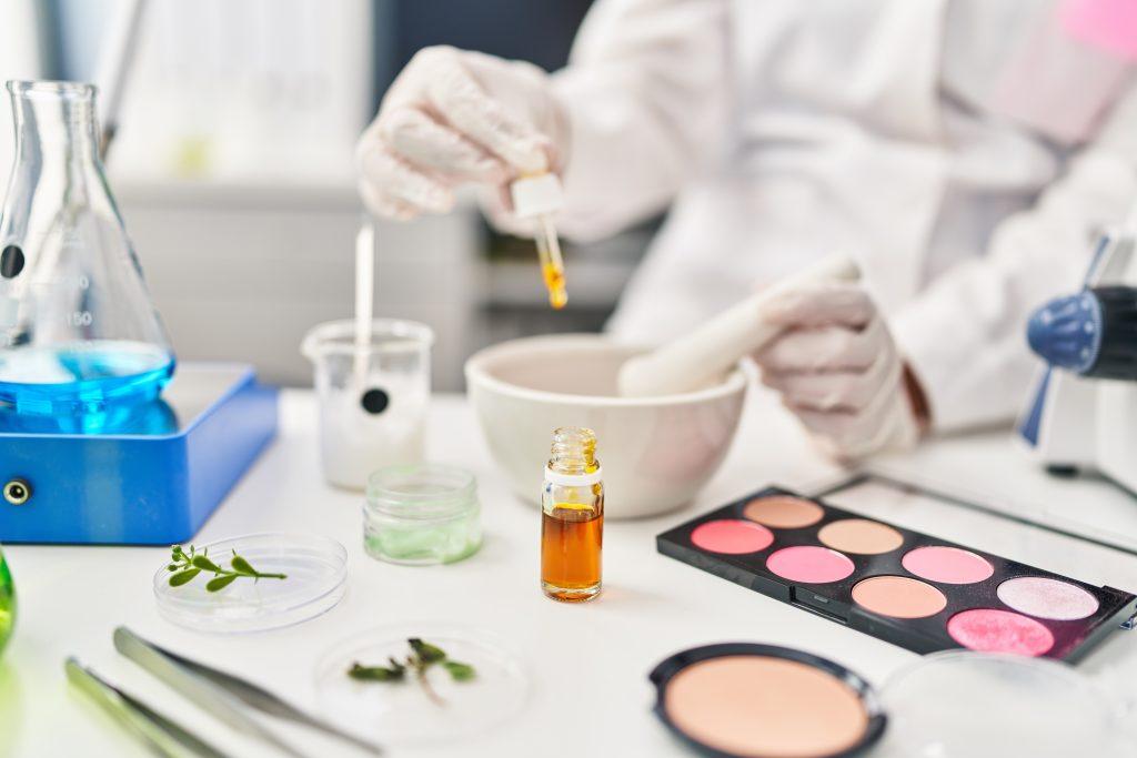 Understanding the Chemistry Behind Beauty Products: Ingredients That Matter