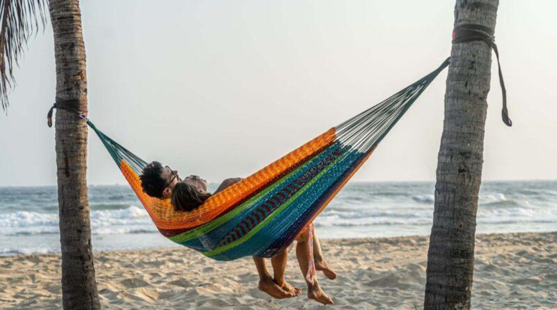 Top 7 Benefits of Relaxing in a Hammock