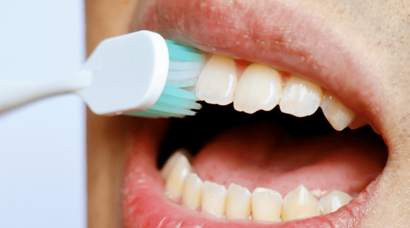 Why Celebrities Are Switching to Hydroxyapatite Toothpaste in 2026