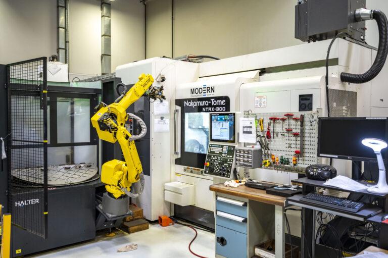 7 Benefits of Integrating a Modern CNC Machine into Your Shop
