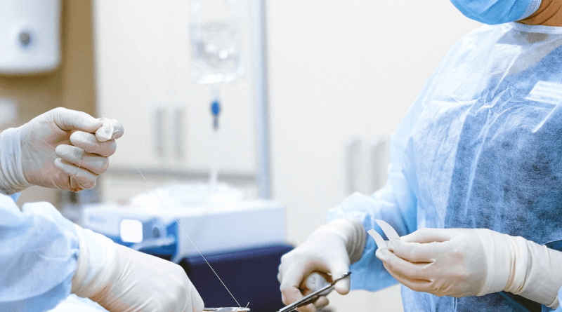 How Search Rankings Influence Patient Trust in Plastic Surgery Practices 