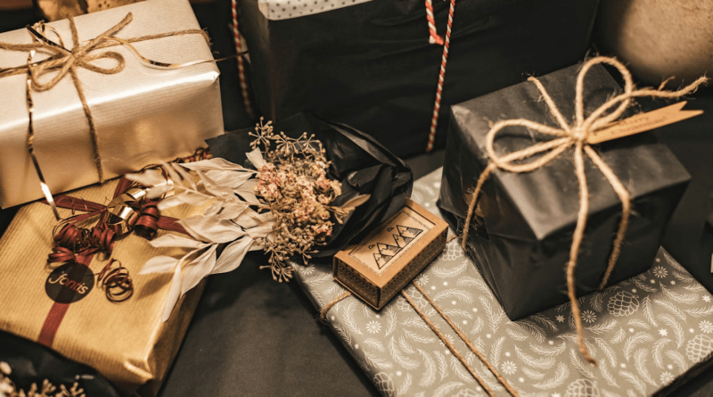 The Secrets to Giving the Right Gifts at the Right Times