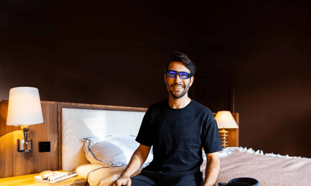 How to Use Blue Light Therapy Glasses to Support Better Energy, Sleep, and Daily Focus