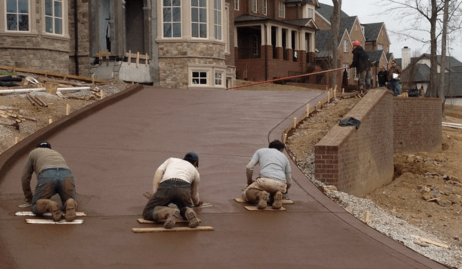 How to Prevent Concrete Driveways From Cracking in Hot & Wet Climates