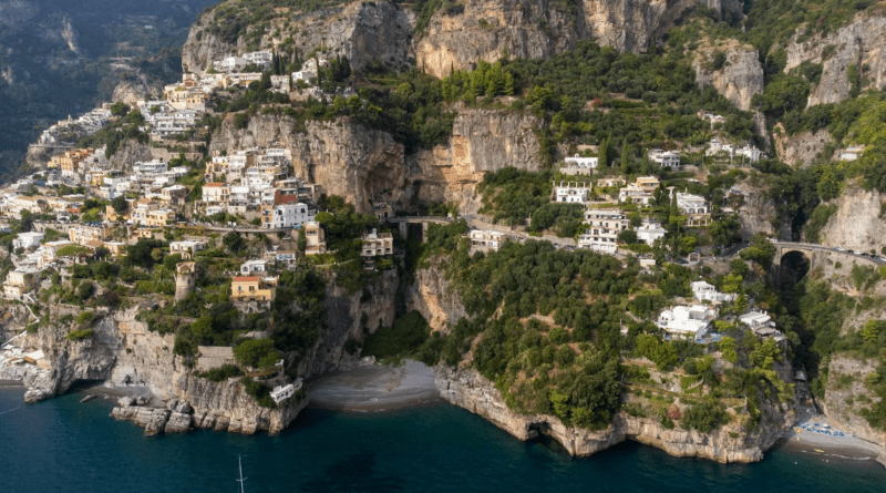 The Luxury Traveler's Guide to Staying Connected in Italy, France, and Japan in 2026 