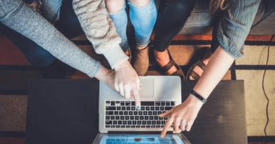 Mastering Society: How a Virtual Mentor Can Boost Your Sociology Grades