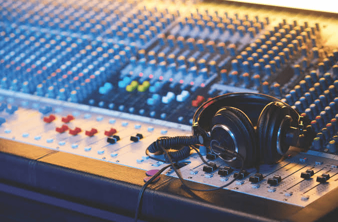 Why Every Modern Musician Needs a Music Hub for Collaboration and Virtual Band Rehearsals