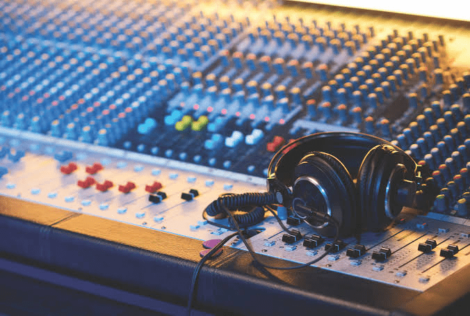 Why Every Modern Musician Needs a Music Hub for Collaboration and Virtual Band Rehearsals