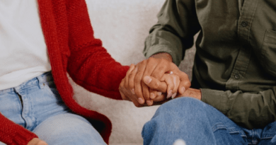 How Can Couples Therapy Strengthen Emotional Intimacy?