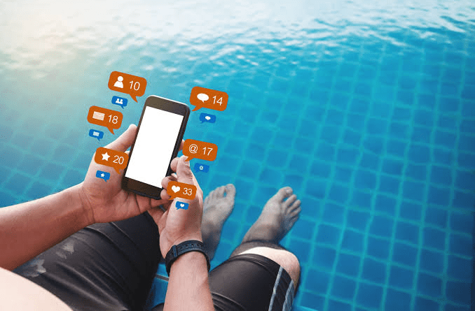 How Beachfront Hotels Use Branded Pool Floats to Boost Social Media Engagement?