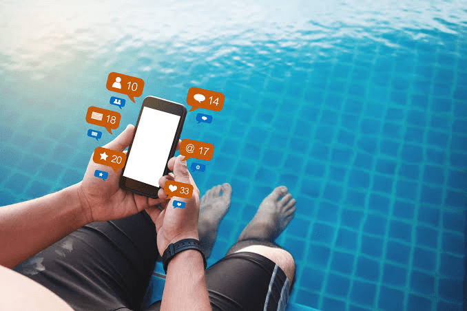 How Beachfront Hotels Use Branded Pool Floats to Boost Social Media Engagement?