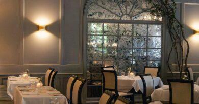 How Chef-Driven Menus Make Private Dinners Feel More Personal and Elevated
