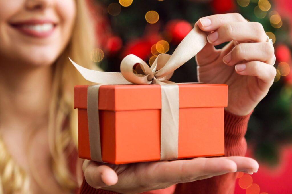 Why Businesses Are Choosing More Practical Corporate Gifts