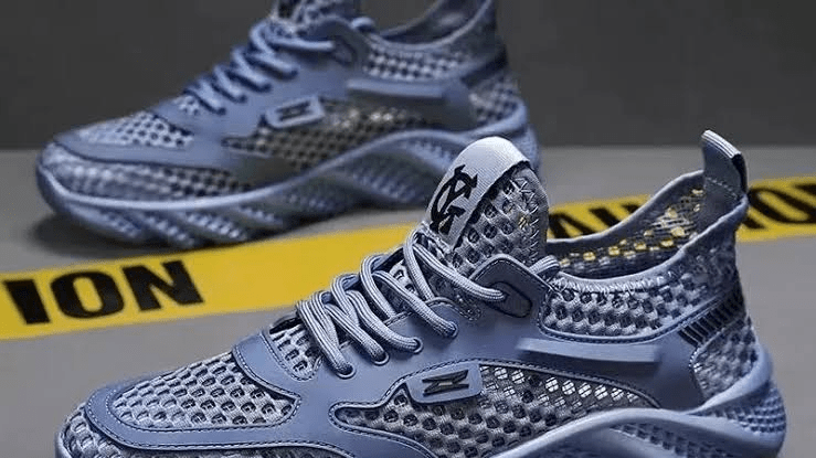Waterproof Footwear: How to Choose the Right Pair for Wet and Rugged Conditions