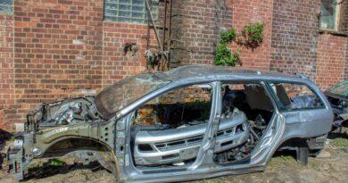 Strongsville industrial park building crash investigation