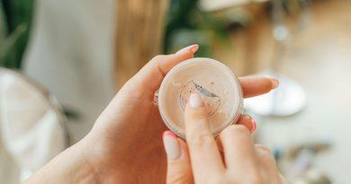 Understanding Mineral Makeup: A Complete Guide to Coverage, Finish, and Skin Compatibility