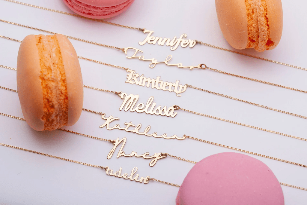 Why Custom Name Necklaces Have Become a Modern Jewelry Staple