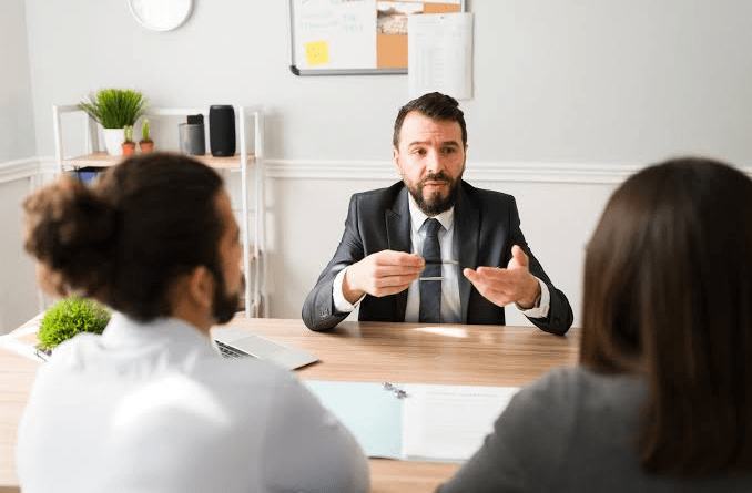 What Medical Malpractice Lawyers Review Before Taking a Case