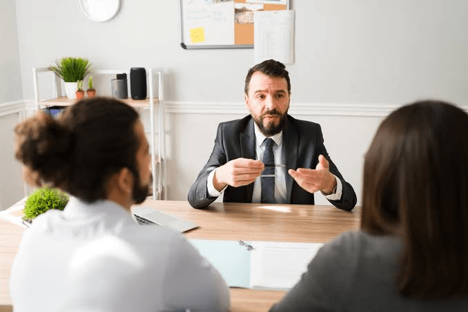 What Medical Malpractice Lawyers Review Before Taking a Case