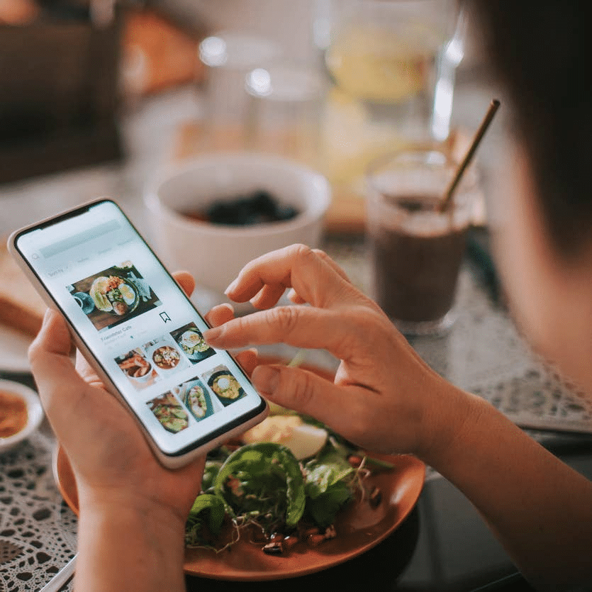 What Reddit Says About Calorie Counter Apps, and What 180 Weighed Meals Say